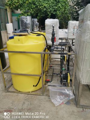 sistema de dosificación químico auto de 1040x1370m m, PE que dosifica el sistema con el mezclador