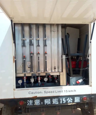 Sistema de purificación de agua móvil envasado en contenedores para el tratamiento del agua potable
