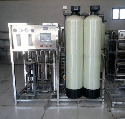 2TPH 3.0kW-380-415V 2xFRP Tanques de agua salada Planta de agua de ósmosis inversa