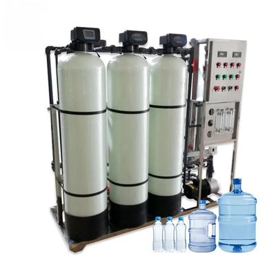 2TPH 3.0kW-380-415V 3xFRP Tanques de agua salada Planta de agua de ósmosis inversa