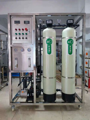 500L/H 1.7kW-380-415V 2x FRP Tanques de agua salada Planta de agua de ósmosis inversa