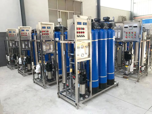 1.5TPH 3.0kW-380-415V 3xFRP Tanques de agua salada Planta de agua de ósmosis inversa