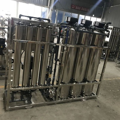 1TPH 2.1kW-380-415V 3xSS304 Tanques de agua salada Planta de agua de ósmosis inversa