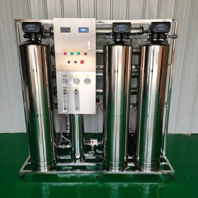 1.5TPH 3.0kW-380-415V 3xSS304 Tanques de agua salada Planta de agua de ósmosis inversa