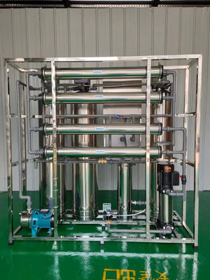 1.5TPH 3.0kW-380-415V 3xSS304 Tanques de agua salada Planta de agua de ósmosis inversa