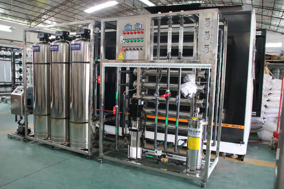 3TPH 5.5kW-380-415V 3xSS304 Tanques de agua salada Planta de agua de ósmosis inversa
