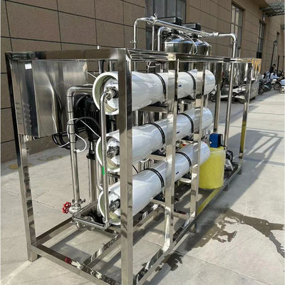 4TPH 5.5kW-380-415V 2xSS304 Tanques de agua salada Planta de agua de ósmosis inversa