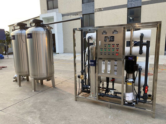 5TPH 7.4kW-380-415V 2xSS304 Tanques de agua salada Planta de agua de ósmosis inversa