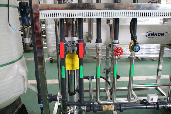 8TPH 14kW-380-415V 2xFRP Tanques de agua salada Planta de agua de ósmosis inversa