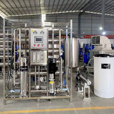 6TPH 7.9kW-380-415V 2xSS304 Tanques de agua salada Planta de agua de ósmosis inversa