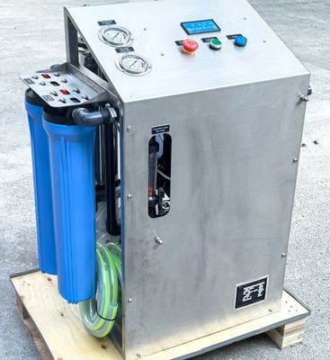 1500GPD Sistema de purificación de agua móvil comercial para aguas de pozo