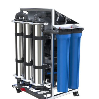 Sistema móvil de purificación de agua para limpieza de ventanas