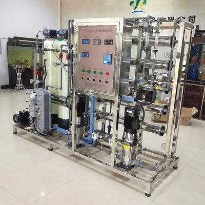 Sistema de purificación de agua ultrapura para semiconductores / maquillaje