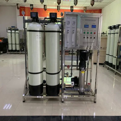 1TPH 2xFRP Tanques Planta de agua de ósmosis inversa para beber / agricultura / riego