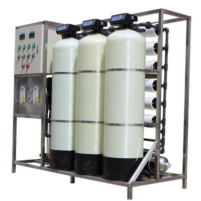 1.5TPH 3xFRP Tanques 160*85*170cm Planta de agua de ósmosis inversa para la industria