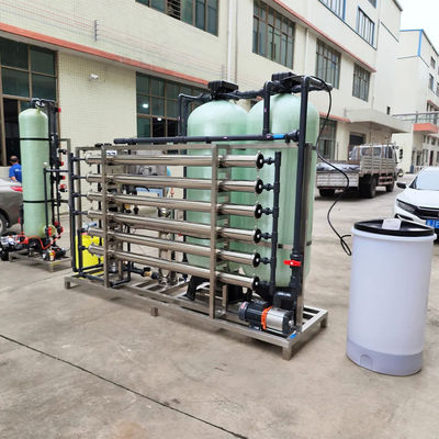 3TPH 5.5kW-380-415V FRP Tanques de agua salobre Planta de agua de ósmosis inversa